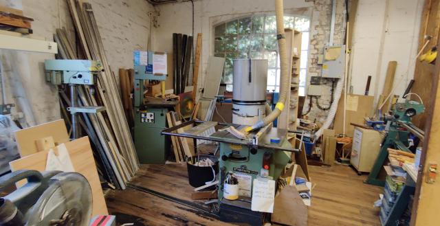 img/space-pics/space-woodwork.jpg